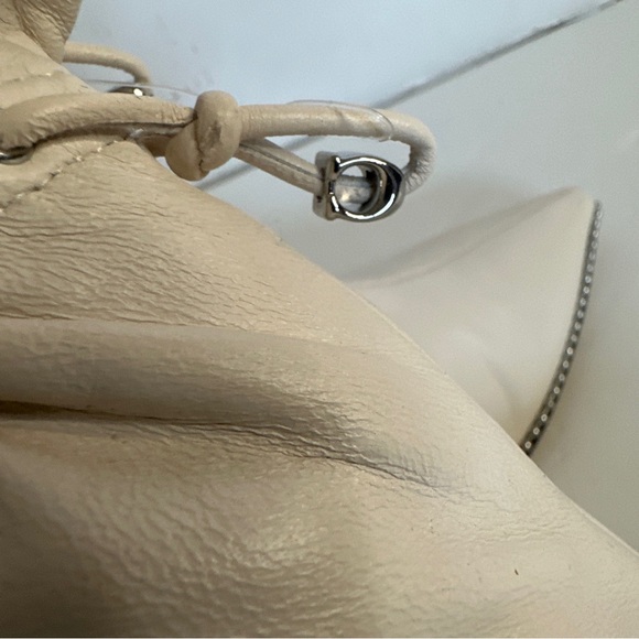 Pre owned Coach Wynie Women's Leather Bootie Size 5 Chalk - Picture 5 of 8